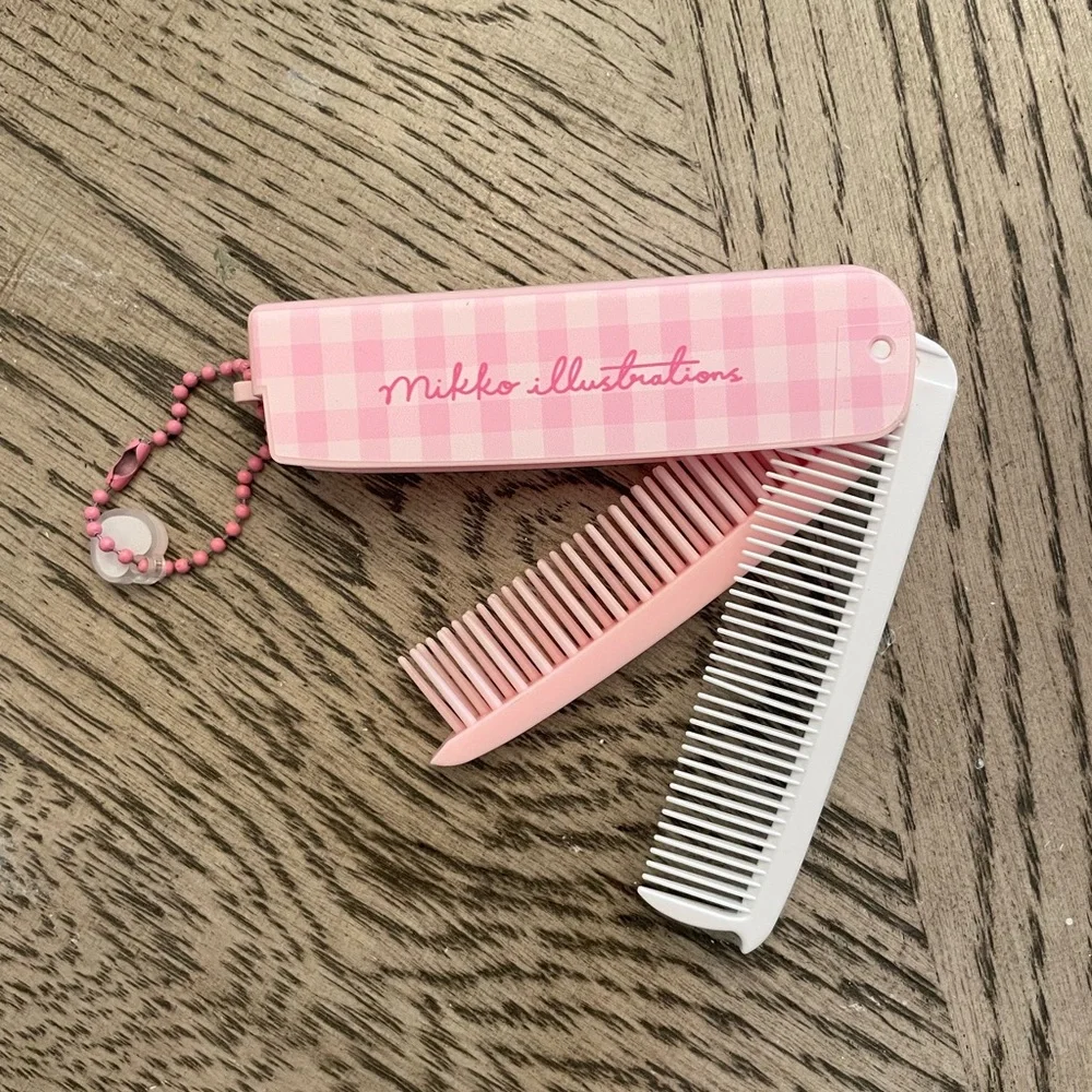 🍒4/$15 Girls Pink and White Folding Comb Set
